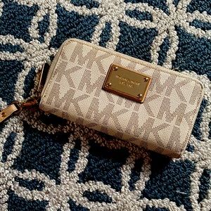 Michael Kors wallet